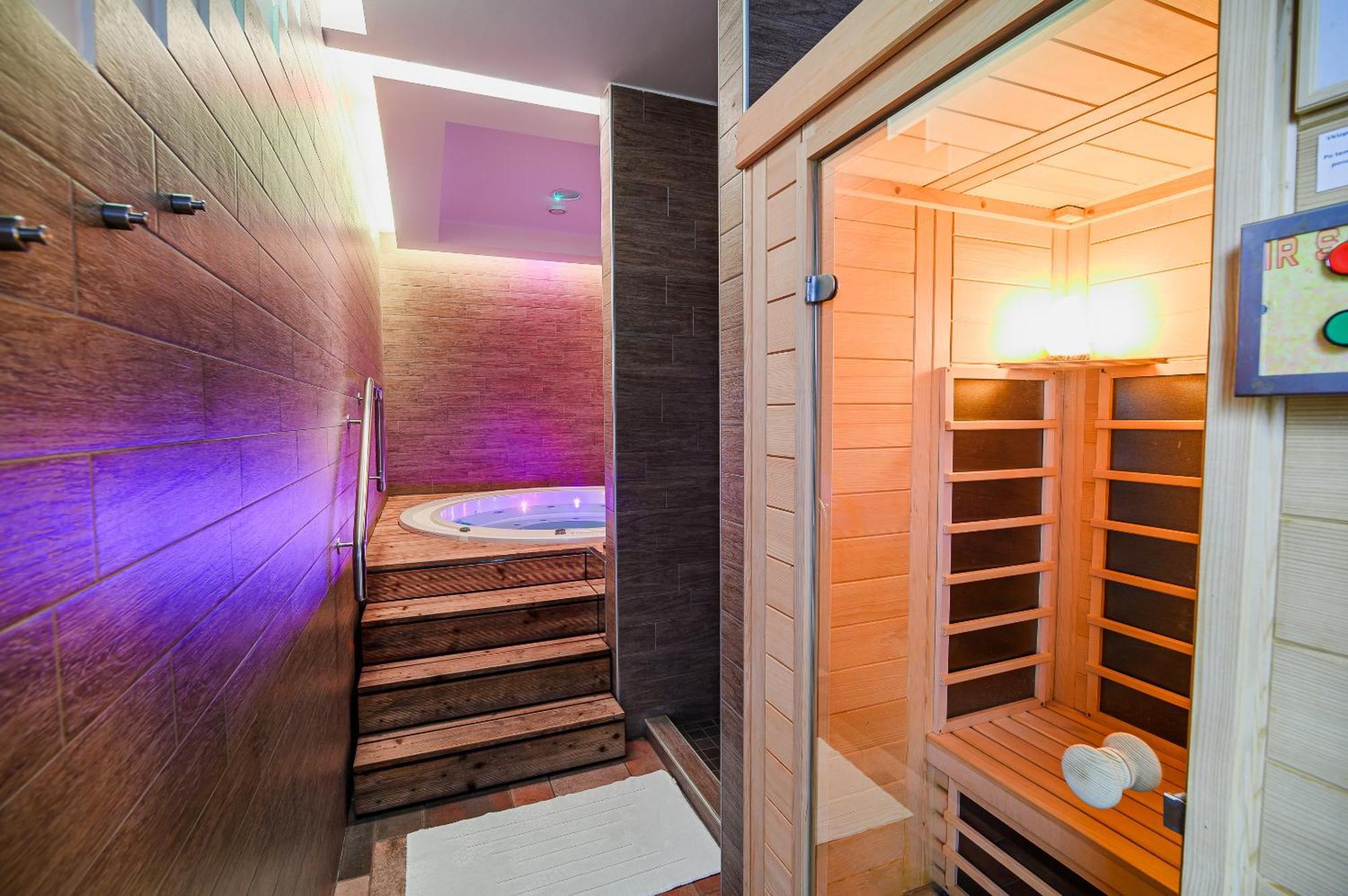 Glamping Maleric With Natural Pool Dragatuš Kültér fotó