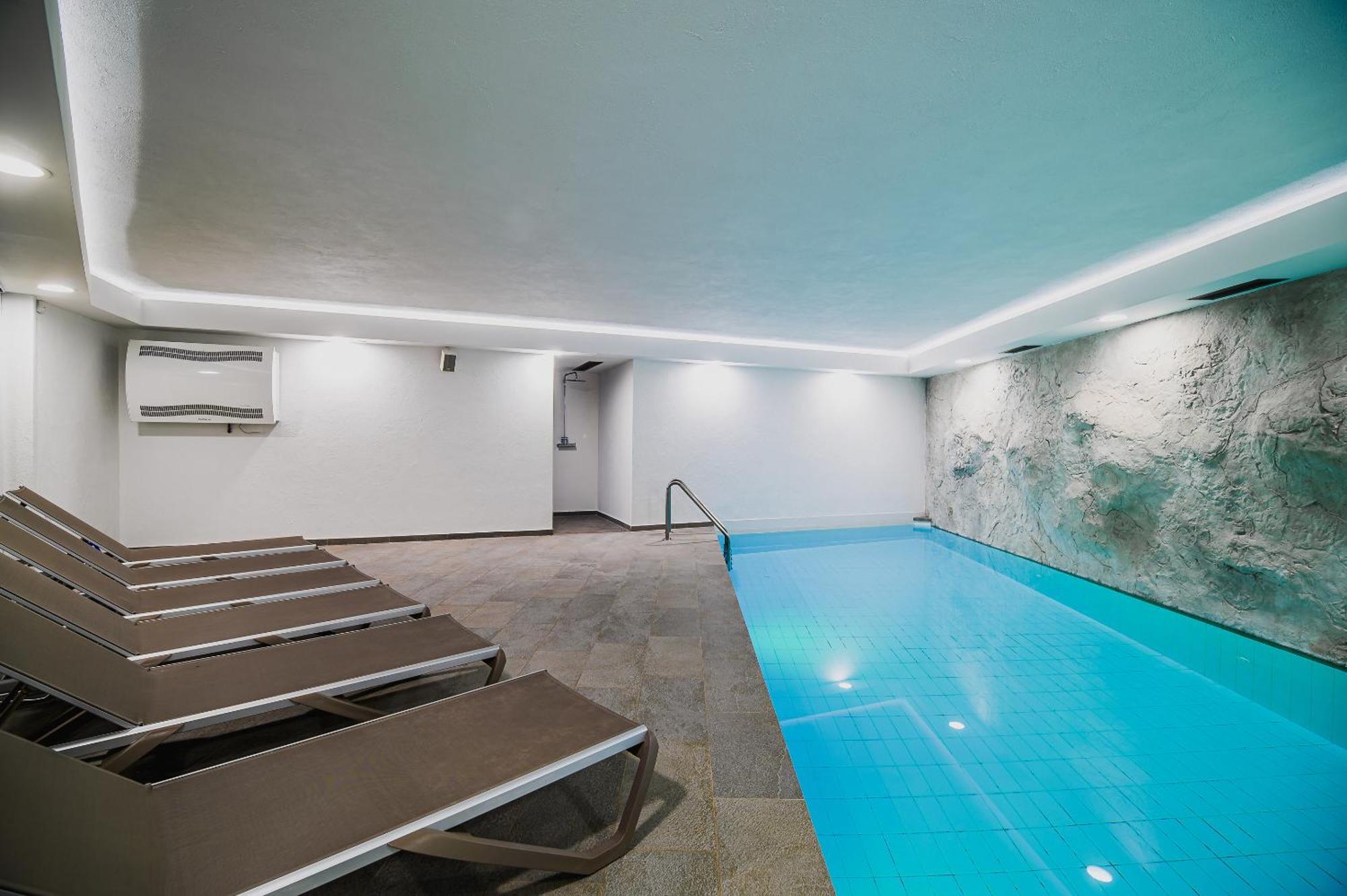 Glamping Maleric With Natural Pool Dragatuš Kültér fotó